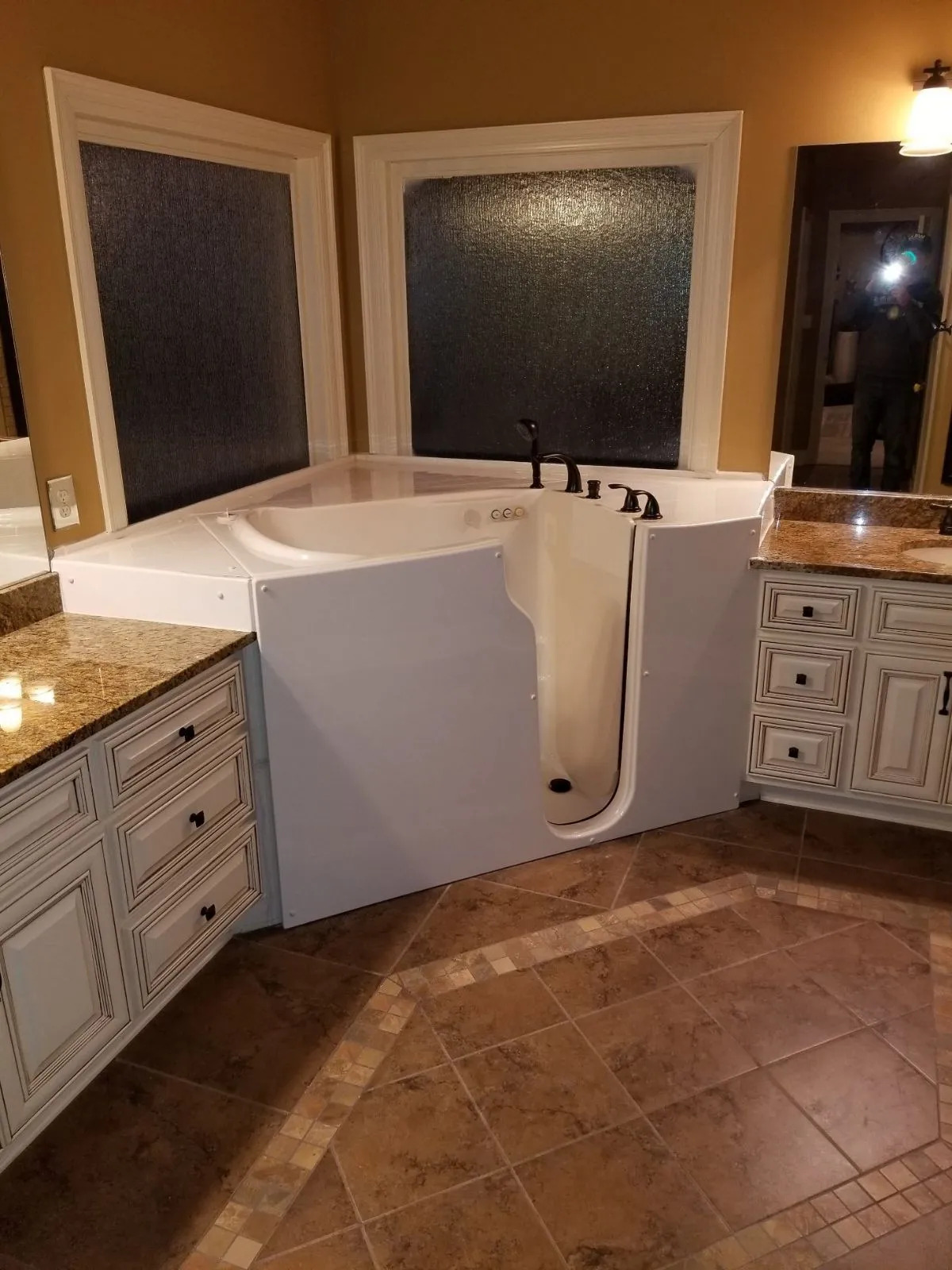 Comfortable walk-in tub